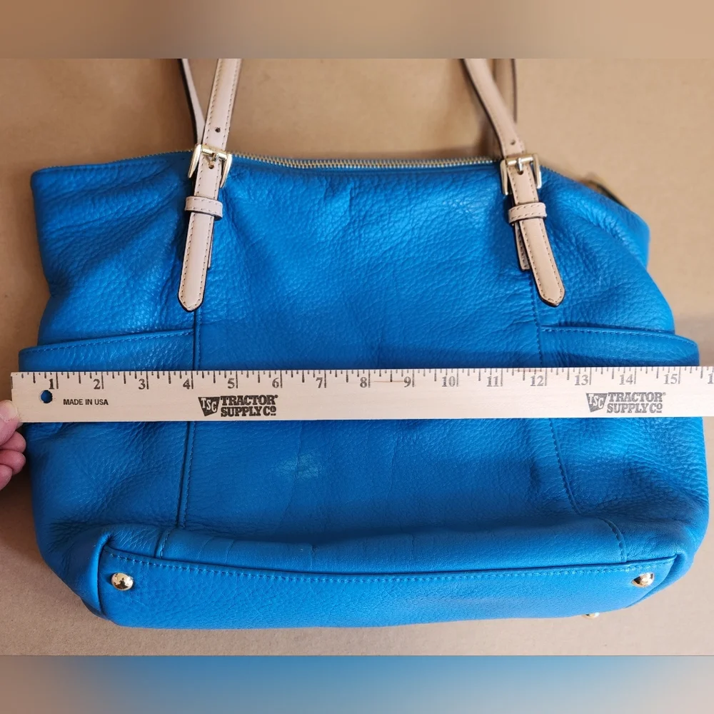 Michael Kors large turquoise tote bag missing The Key Chain - Picture 13 of 13